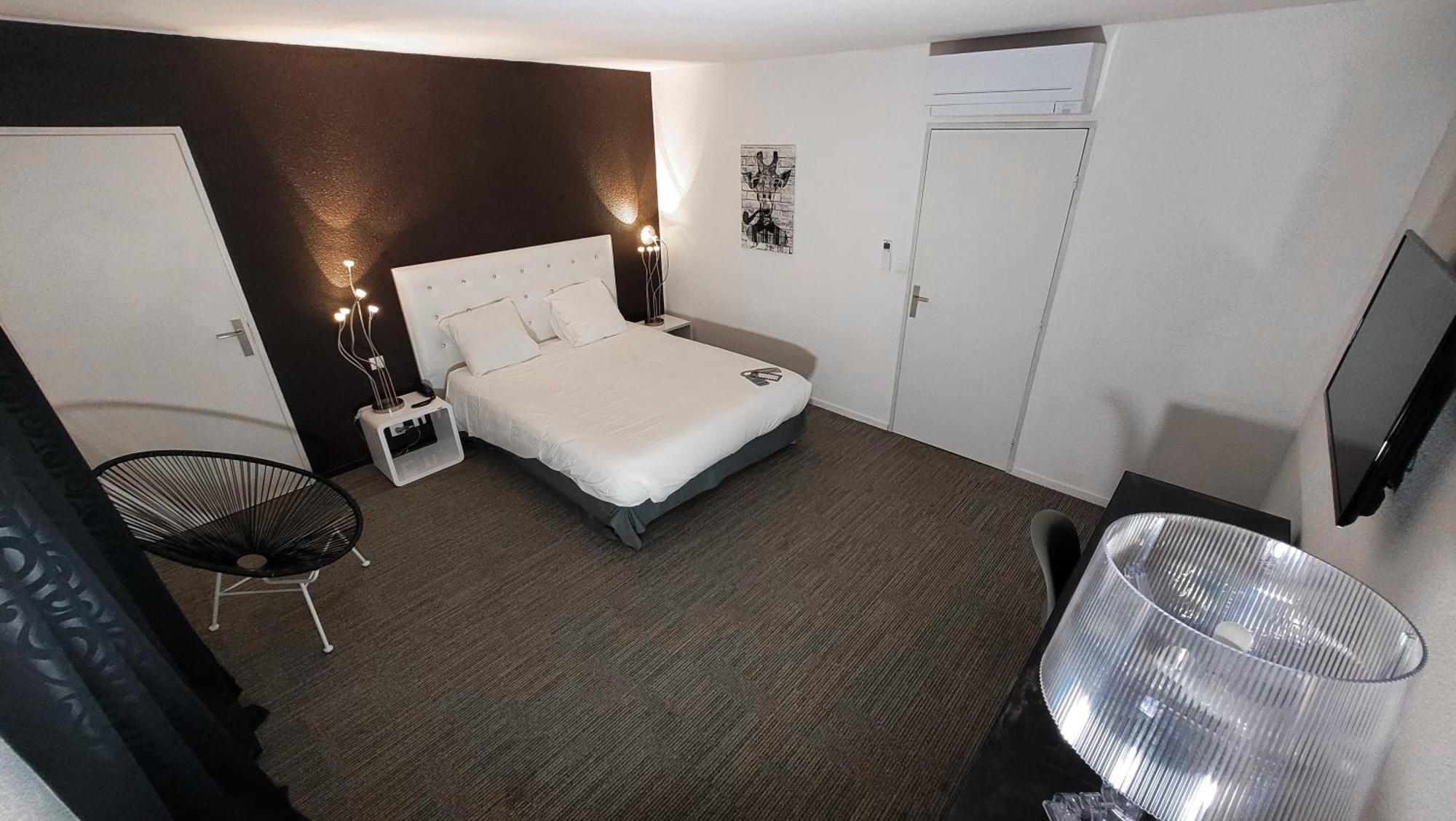 Enzo Hotels Diane - Logis 암네빌 외부 사진